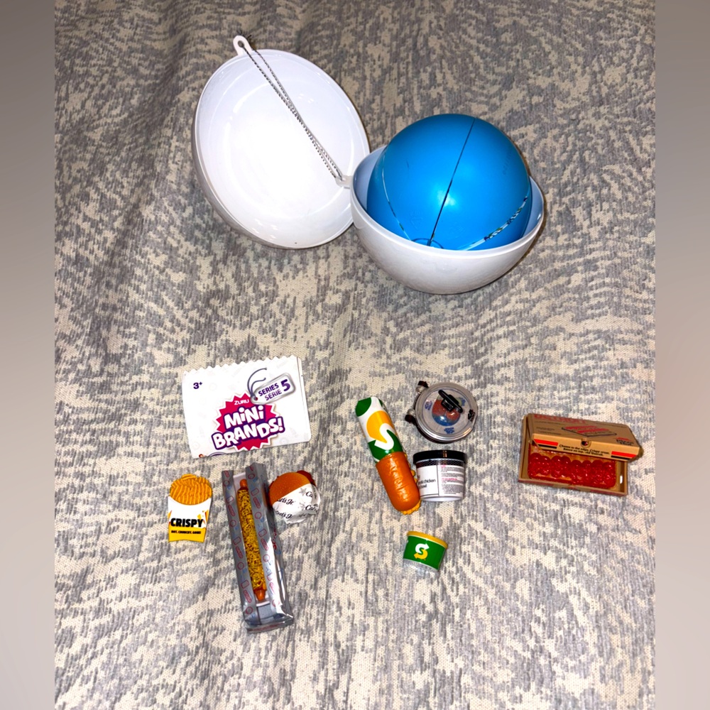 Mini Brands Fast Food Lot subway Pizza Hut Hardee’s Carl’s Jr sushi Sonic